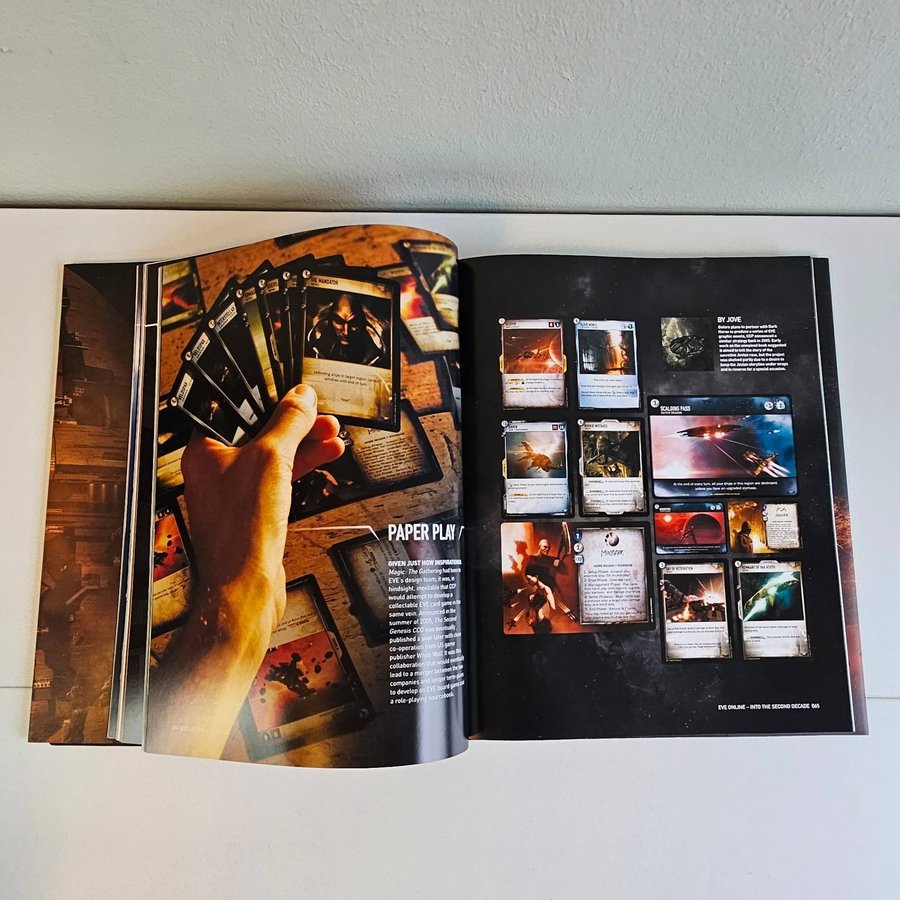 EVE Into the Second Decade Collector's Edition | Köp på Tradera