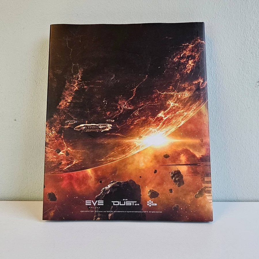 EVE Into the Second Decade Collector's Edition | Köp på Tradera