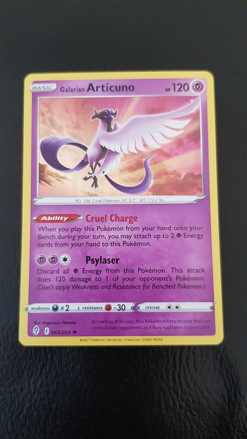 Pokemon : SWSH EVOLVING SKIES GALARIAN ARTICUNO 063/203 RARE HOLO