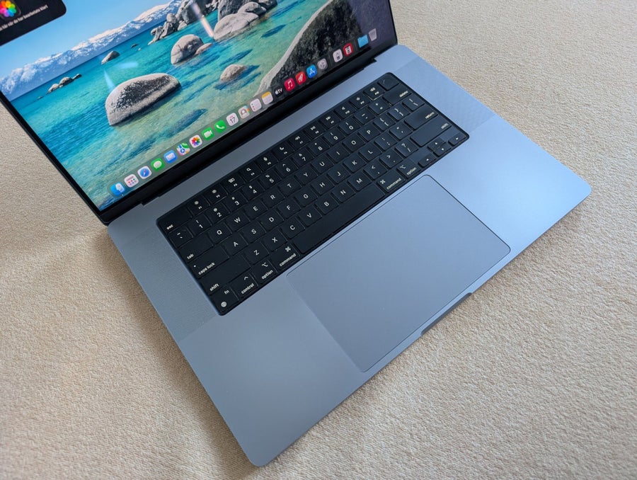 MacBook Pro 16