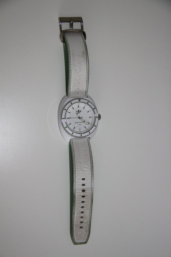 Se produkter som liknar Adidas Stan Smith 10 ATM på Tradera