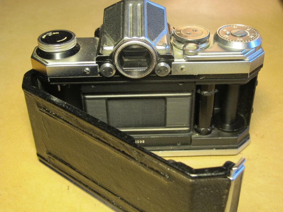 Appareil Photo Edixa Mat Reflex B – Objectif Xenar 2.8/50 – Occasion