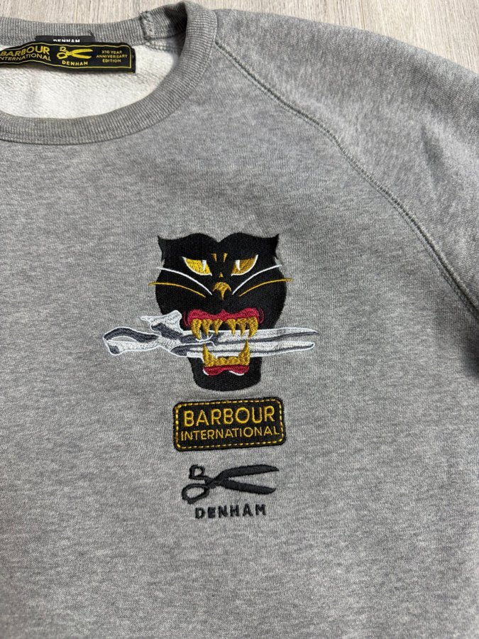 Barbour x Denham collab gray sweatshirt, size M | Köp på Tradera