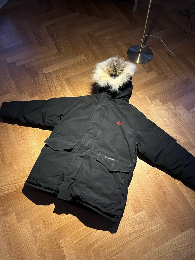 Canada Goose svart jacka, storlek LG | Köp på Tradera (659329395)