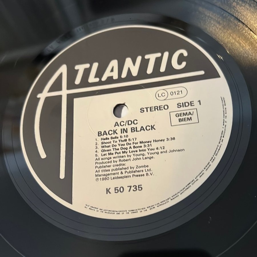 AC/DC - Back in Black | Köp på Tradera (712108228)