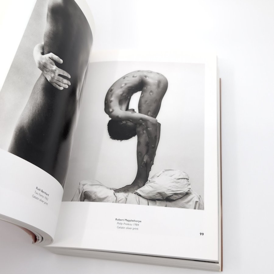 The Body : Photoworks of the Hu.. | Köp från BiblioLane på Tradera