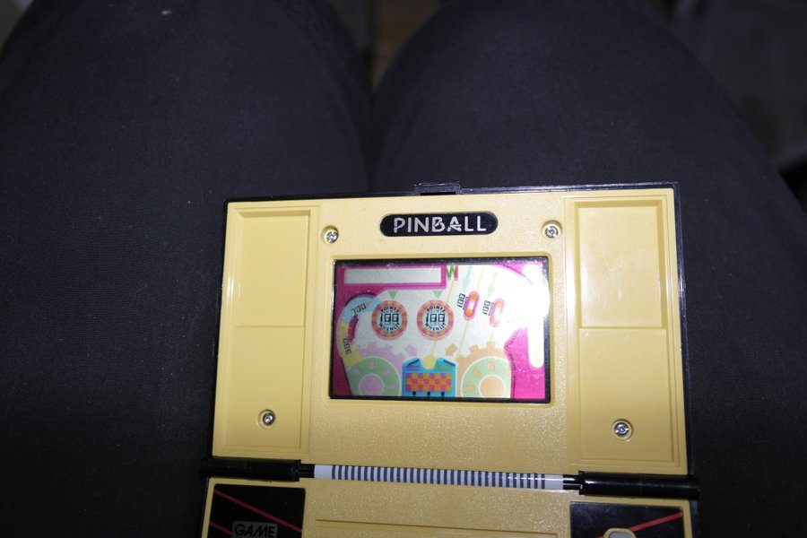 Se produkter som liknar Nintendo Game & Watch Pinball på