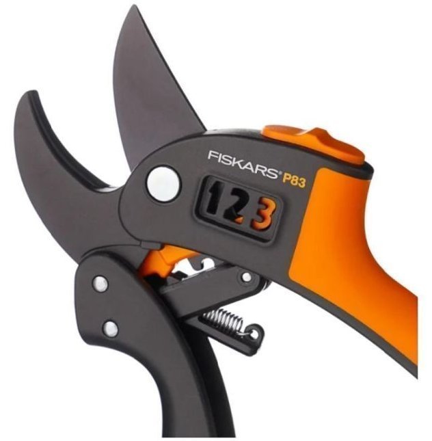 Se produkter som liknar Fiskars Sekatör P83 - Powerst.. på Tradera ...