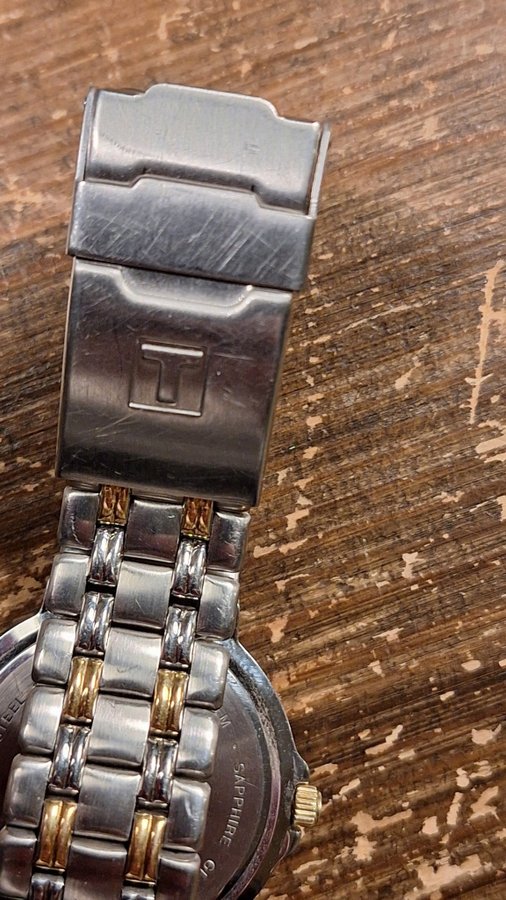 Se produkter der ligner Tissot Seastar 10 ATM Guld. pa Tradera 653144274