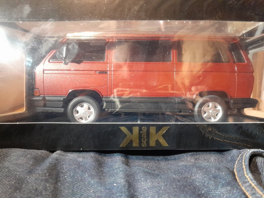 KK scale 1/18 VW T3 Multivan Magnum 1987 レッド ダイキャスト