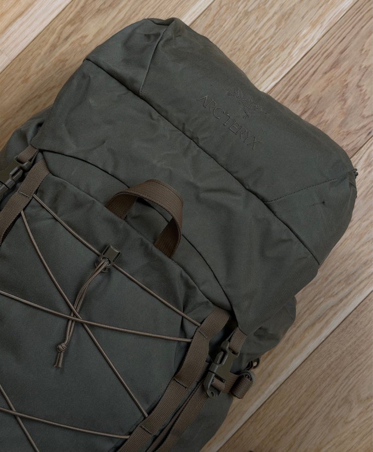 Se produkter som liknar Arc'teryx / Arcteryx LEAF Khy.. på Tradera