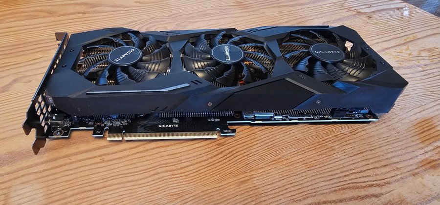 Se produkter som liknar Gigabyte GeForce RTX 2080 pa Tradera 652051985