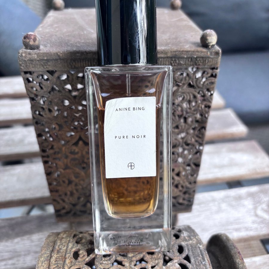 Se produkter som liknar Anine Bing Pure Noir Eau de på Tradera