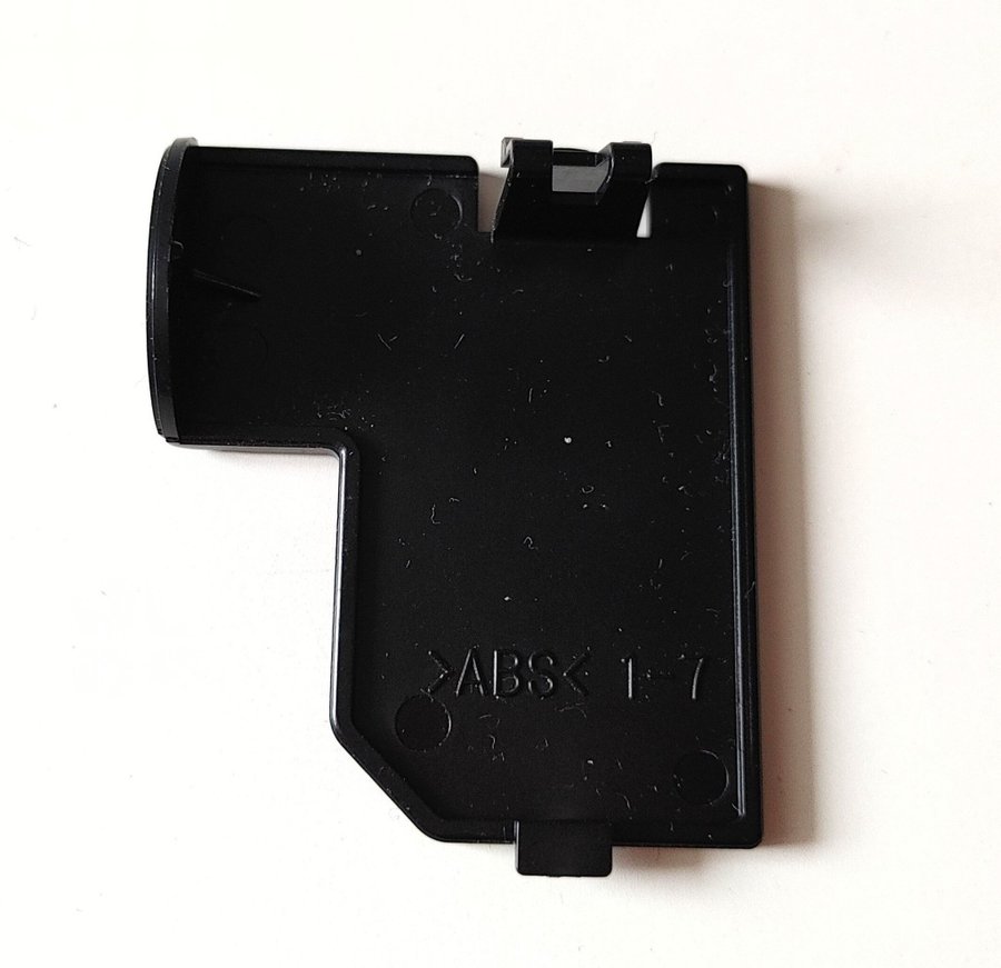 Gamecube Serial Port 2 lucka svart (original) Köp på Tradera (646500902)