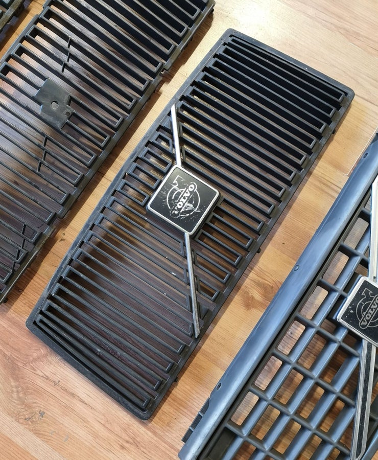 se-produkter-som-liknar-volvo-240-740-940-grills-p-tradera-724704629