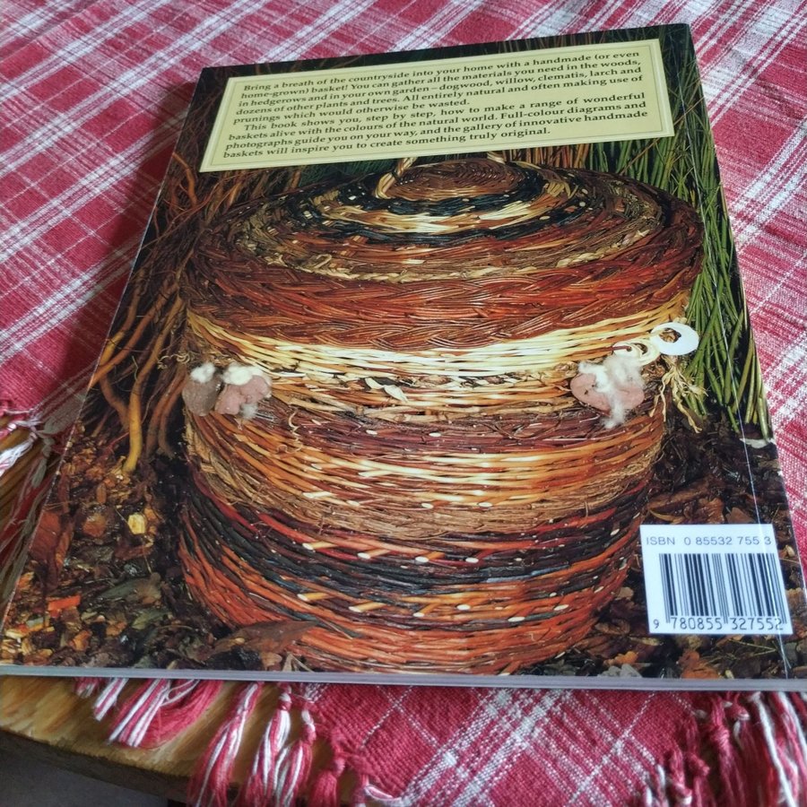 Handmade Baskets SUSIE VAUGHAN 洋書　中古本 Handmade Baskets SUSIE VAUGHAN 洋書 中古本