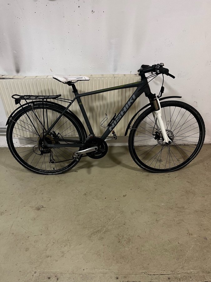 Se produkter som liknar Hybridcykel Nishiki XC Five pa Tradera 650124094