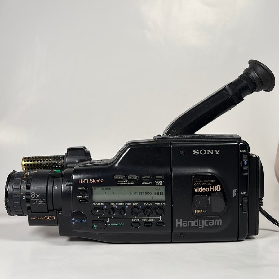 Vintage Sony Camcorder Hi8 CCD-V700E | Köp på Tradera (710954255)
