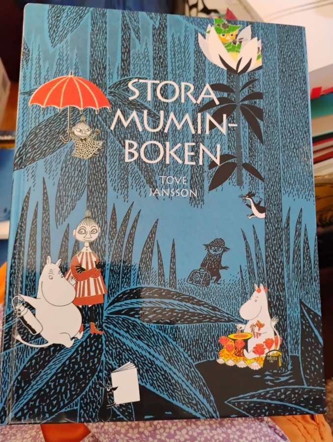 洋書 Stora Mumin boken / Tove Jansson Se produkter som liknar Stora Muminboken av Tove Jans.. på