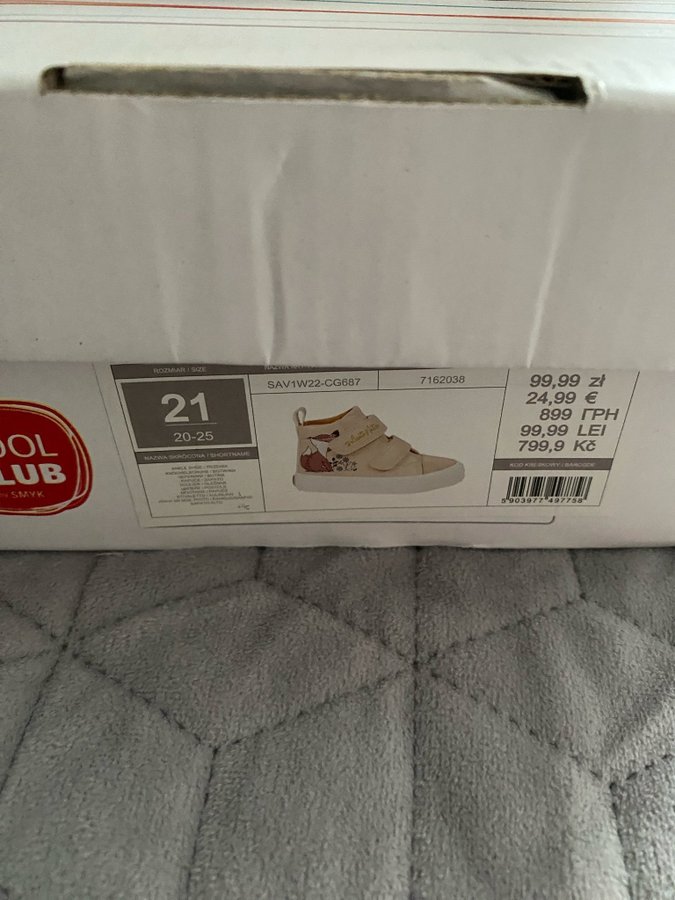 Adidas cg687 shop