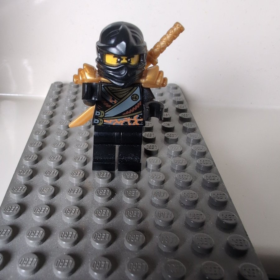 Cole Lego Ninja Go Robot LEGO Ninjago Cole's Elemental Earth Mech