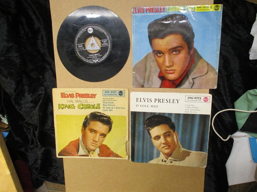 ELVIS PRESLEY