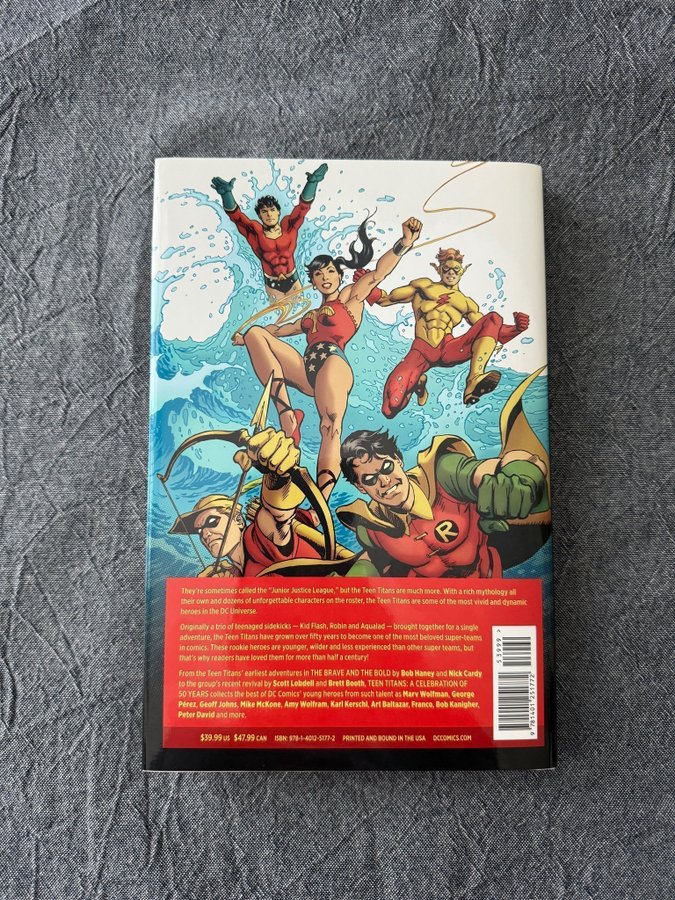 Teen Titans: A Celebration of 50 Years | Köp på Tradera