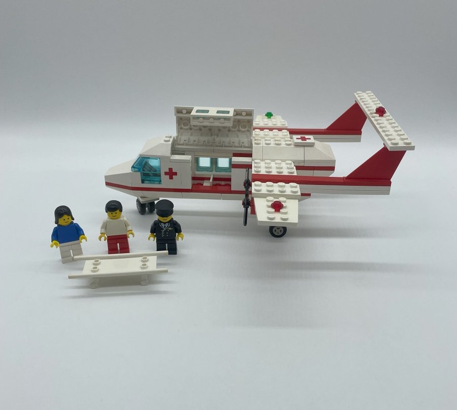 Se produkter som liknar LEGO 6356 Ambulansflygplan på Tradera