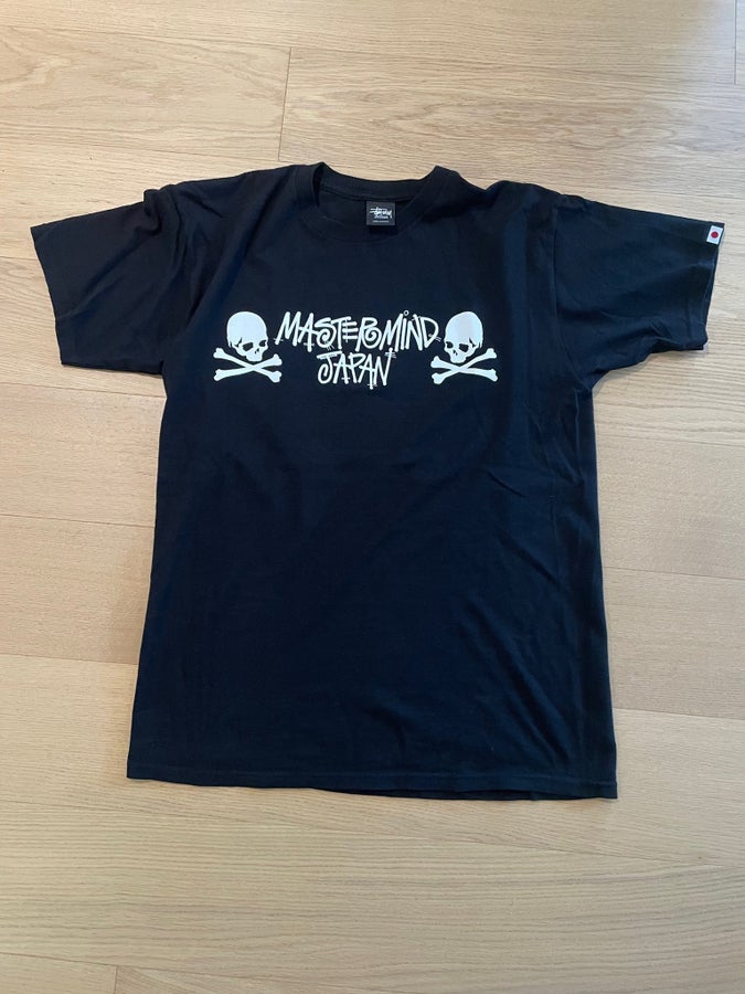 Stussy x Mastermind t-shirt | Köp på Tradera (747527909)