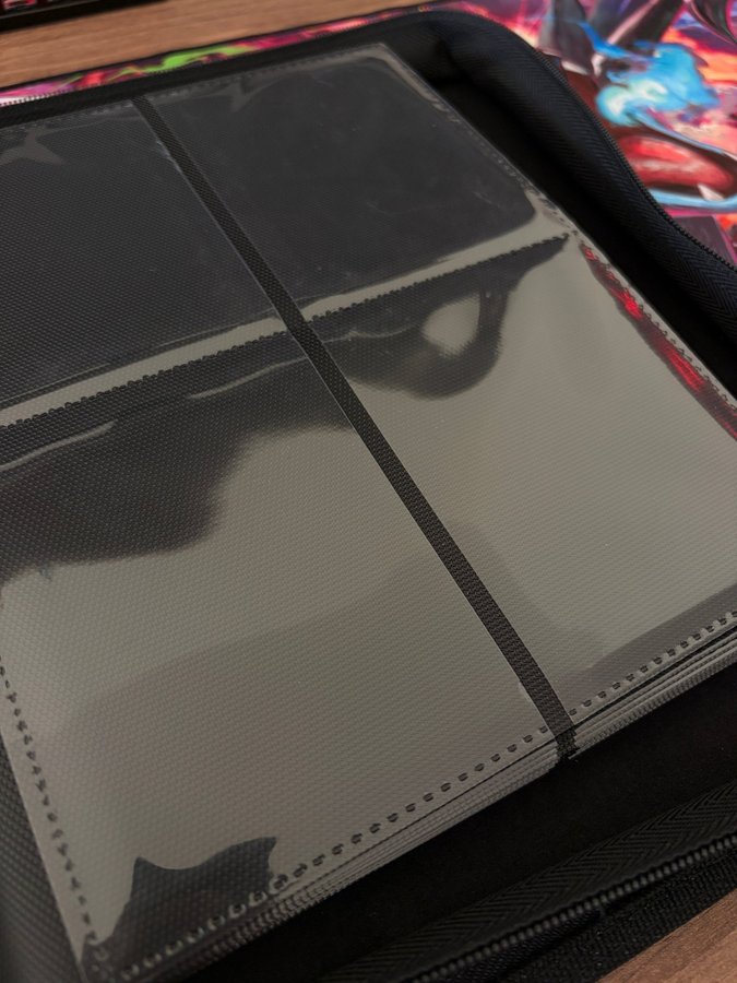 Se produkter som liknar Card Guardian toploader binder p Tradera  (724760986)