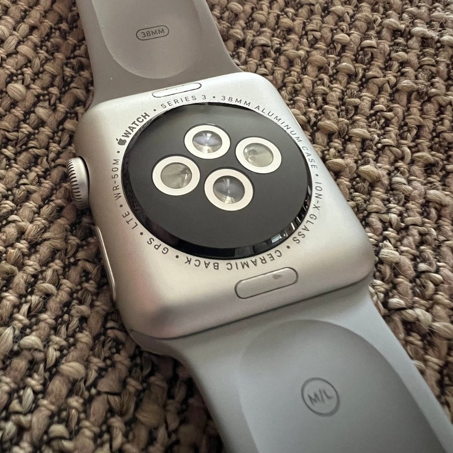 Apple Watch Series3（ステンレススチール）38mm