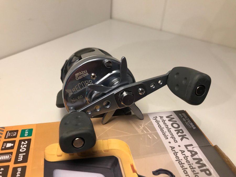 Se produkter som liknar Abu Garcia Ambassadeur Record.. på Tradera