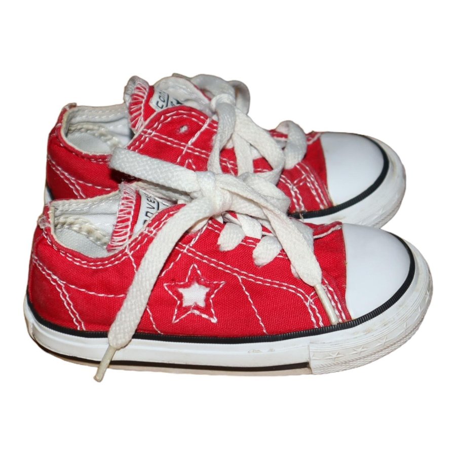 Sneakers fran CONVERSE Storlek 21 Innermatt 12.5cm Rod Vit