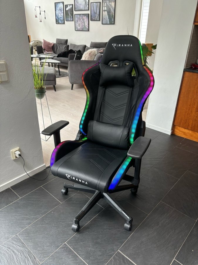 Piranha attack chair hotsell
