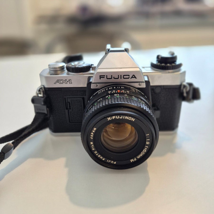 Fujica AX-1 med X-Fujinon 50mm f/1.9 - objektiv.. | Köp på Tradera