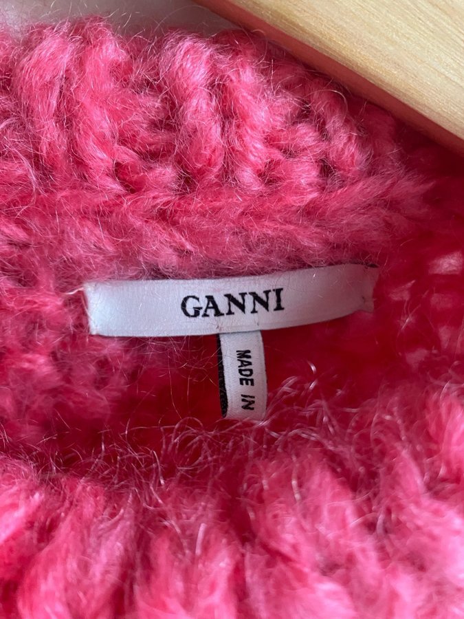 GANNI Julliard stickad ull tröja som ny! strl L Köp på Tradera