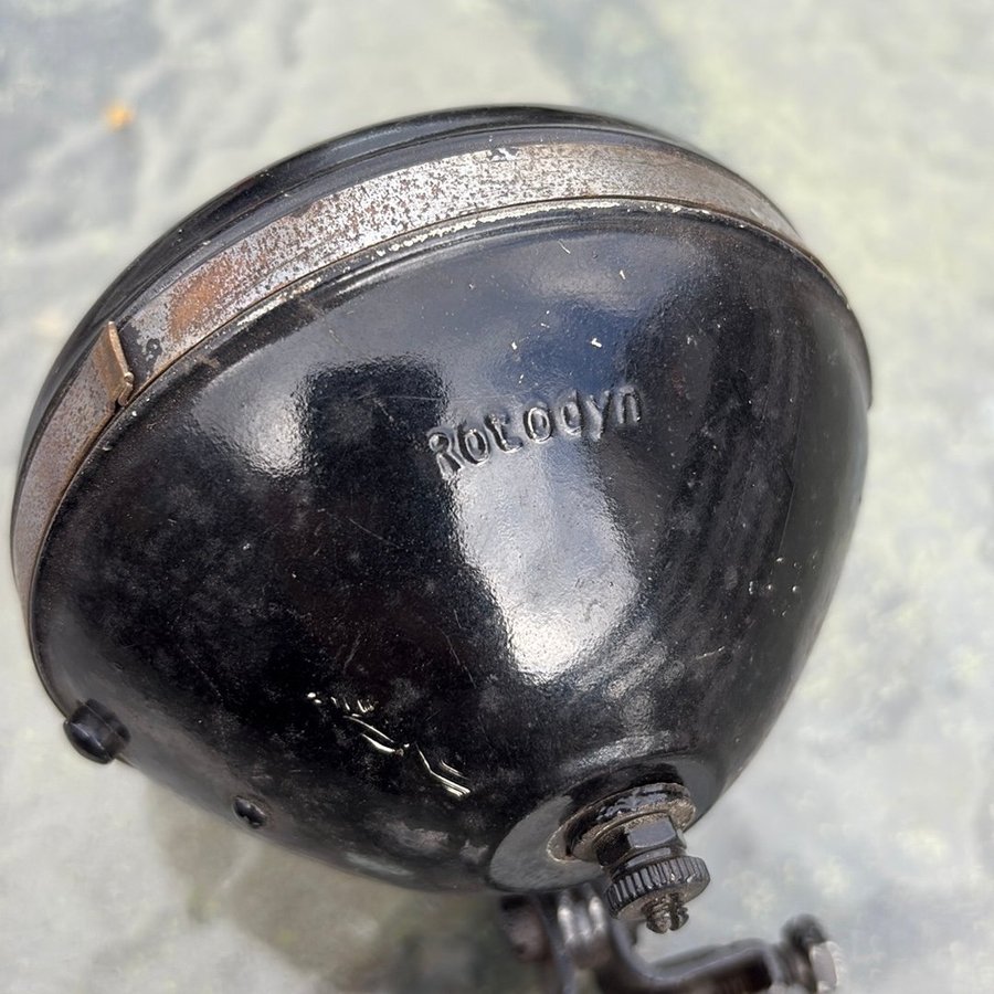 Se produkter som liknar BOSCH ROTODYN FRAMLAMPA VETERAN på Tradera