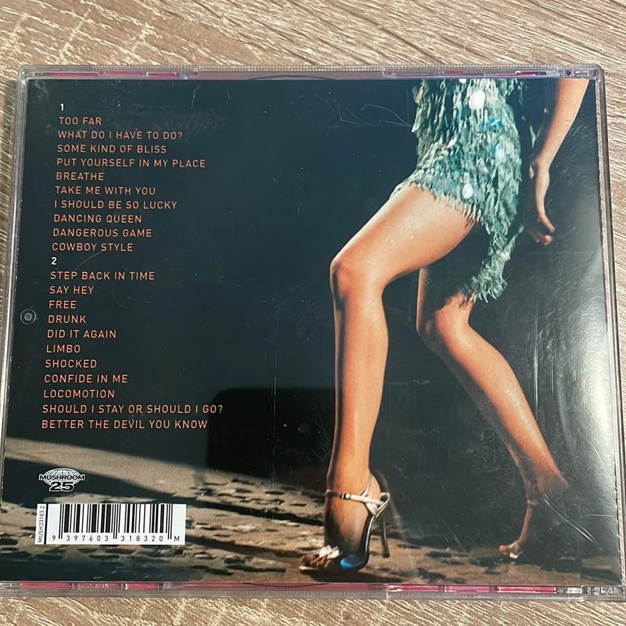 Kylie Minogue - Intimate and Live (2 CD) | Köp på Tradera (742038515)