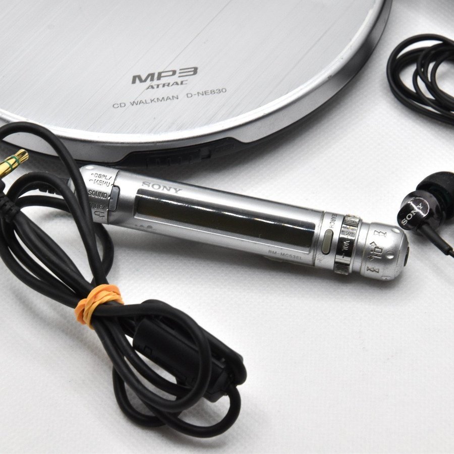 ☆動作品 ソニー CD ウォークマン MP3 ATRAC D-NE730 ピンク 中古