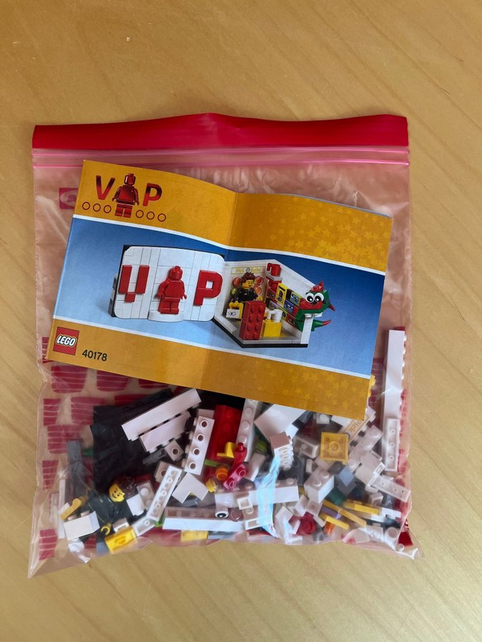 Se produkter som liknar Lego Iconic VIP Set polybag . pa Tradera 633506543