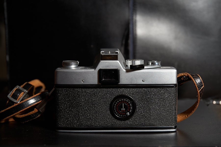 Minolta SRT-101 med ett Minolta MC Rokkor-PF 50.. | Köp på Tradera