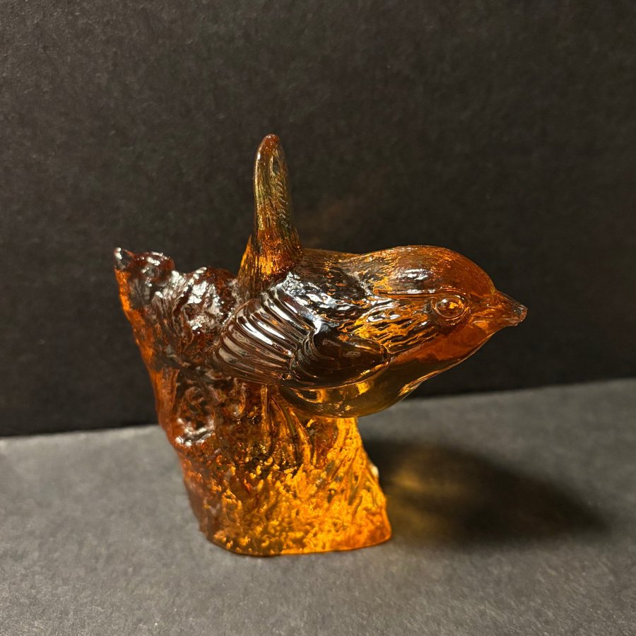 Se produkter som liknar Kosta Boda Glasfågel Paul Hof.. på Tradera