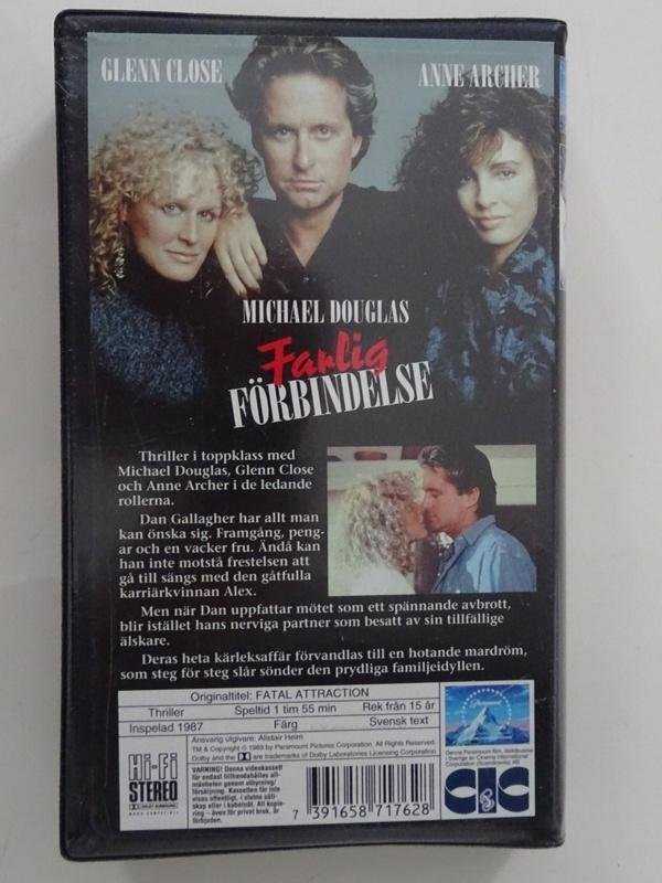 VHS film - Farlig förbindelse / Michael Douglas.. | Köp på Tradera ...