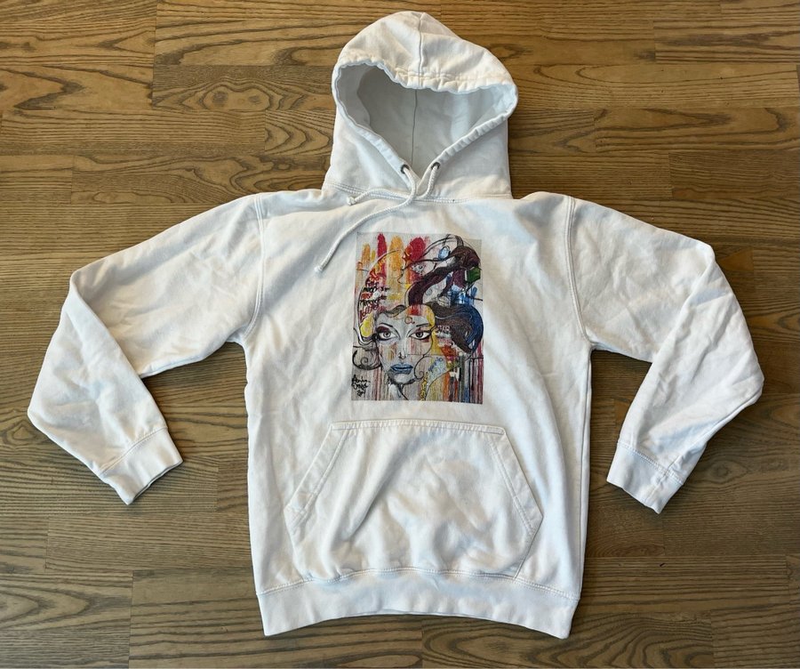 Se produkter som liknar The Cool Elephant hoodie XS pa Tradera 651171174
