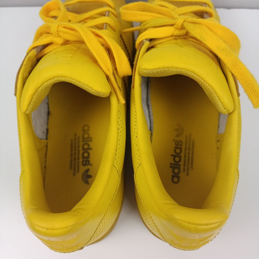 Adidas Superstar Sneakers Gula S.. | Kp frn Begandalf p Tradera  (727441504)