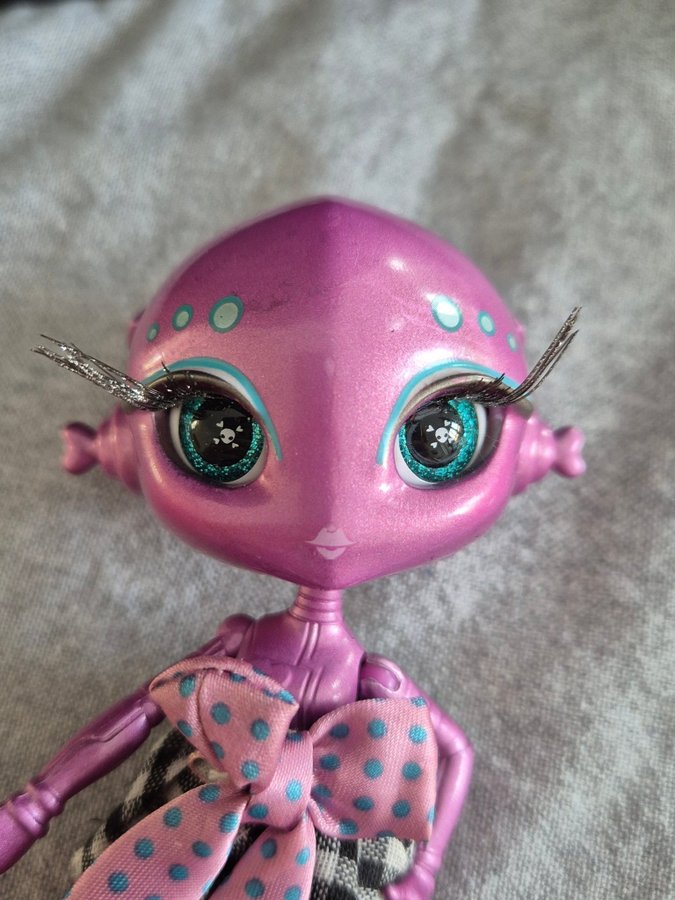 Poupée MGA Entertainment - Mae Tallick Novi Star - Poupée Extraterrestre - Occasion