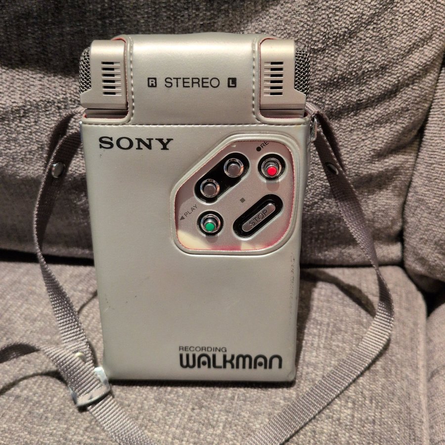 Sony WM-R2 Stereo Cassette-Corder Walkman | Köp på Tradera (732961102)
