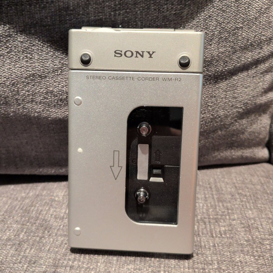 SONY　ソニー　STEREO CASSETTE　CORDER　WM-R2　O Sony WM-R2 Stereo Cassette-Corder Walkman | Köp på Tradera (732961102)
