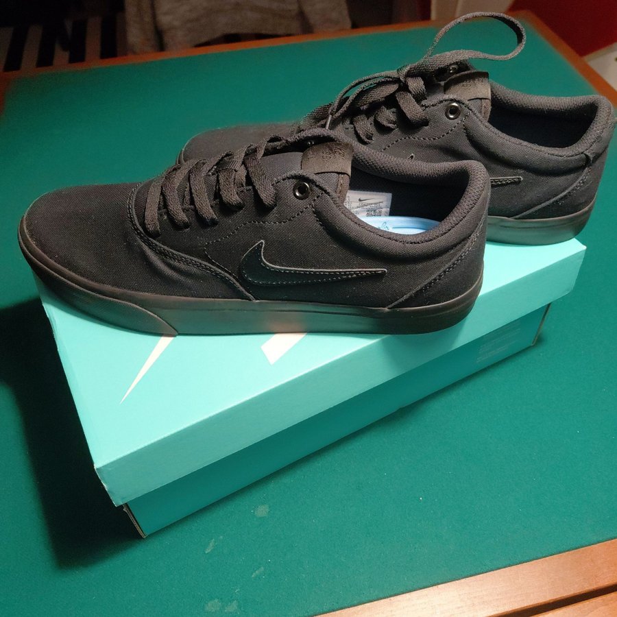 nike sb charge 43