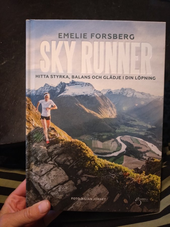 Se produkter som liknar Sky Runner: Hitta styrka, på Tradera